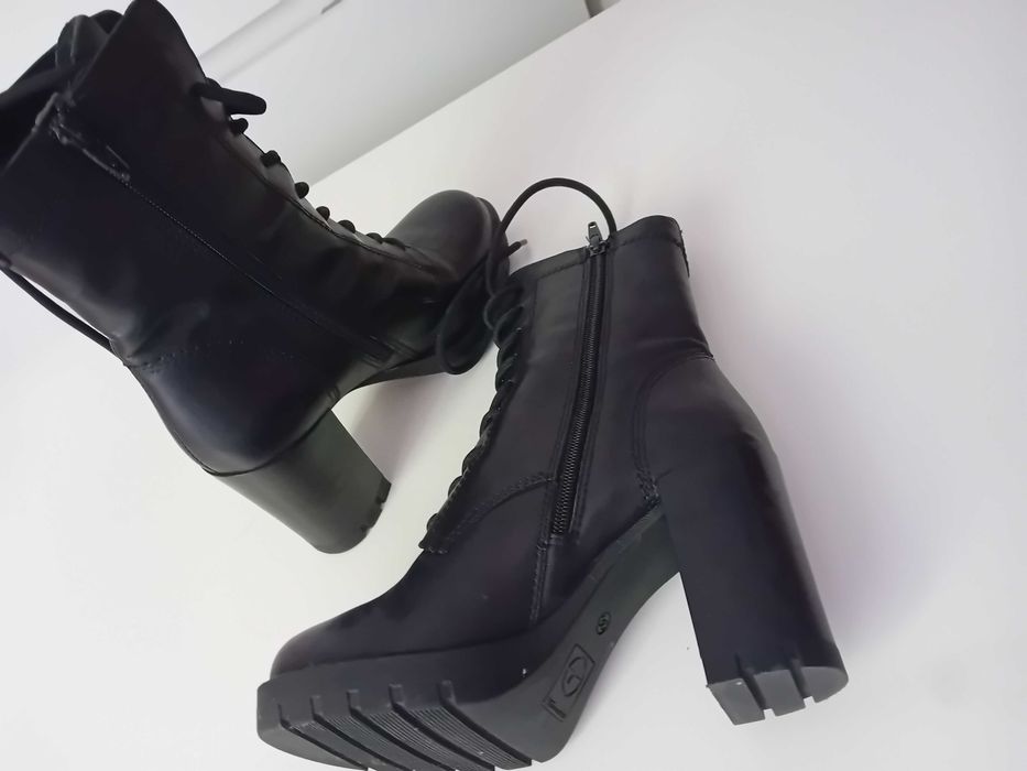 Ghete Tamaris toc patrat piele