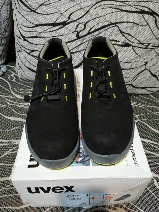 Работни обувки uvex, номер 44