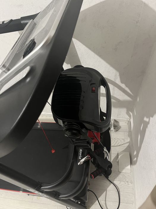 Продам беговую дорожку срочно