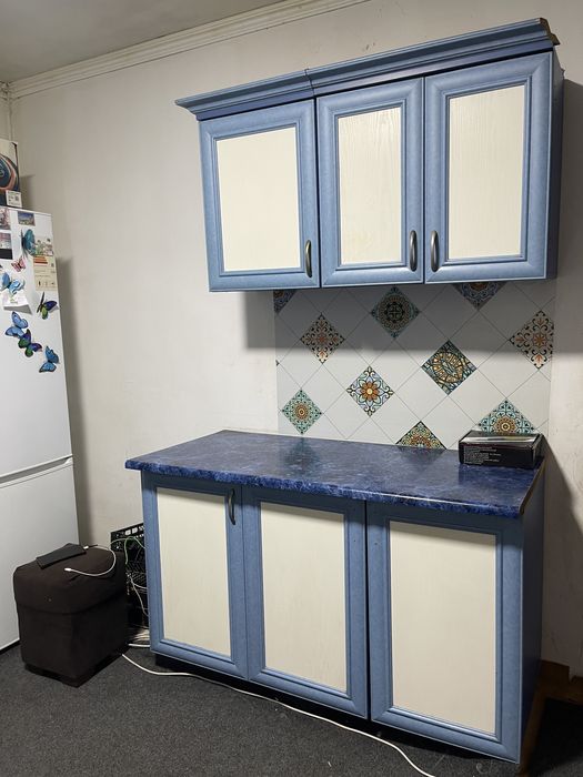 Kuxinniy sotiladi arzon