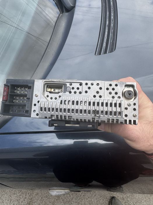 Сд за мерцедес с код към него