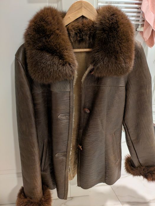 Vând haina de blana miel și blanita, mărimea L