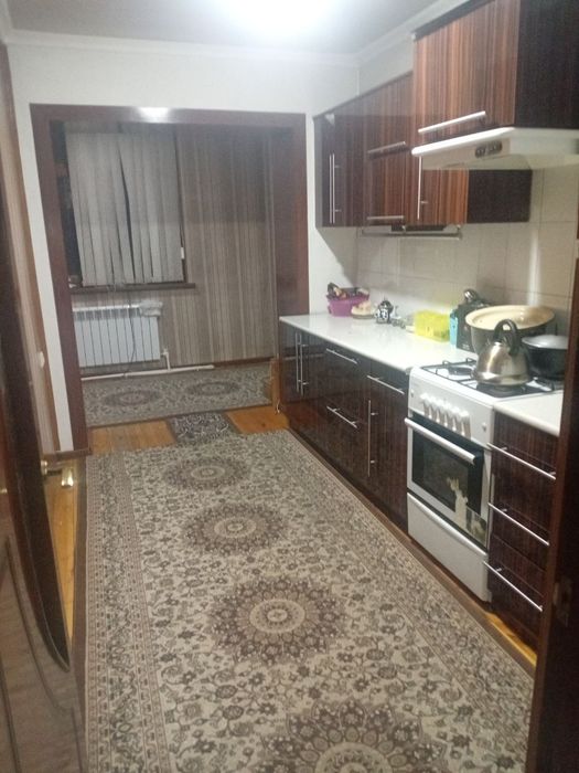 Uy kvartira sotiladi