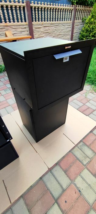 Продается бокс для посылок (parcel box)