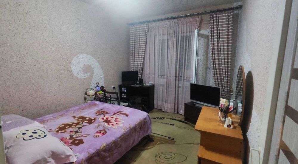 Продаю на Карасу2 3/4/4