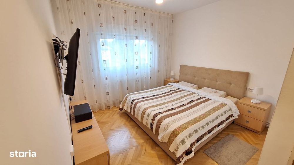 !!! 4 Camere...et 1 ...decomandat... Complexul Studentesc
