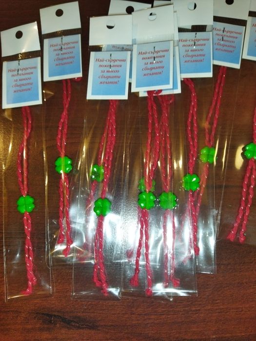 Микс от 100 бр мартеници