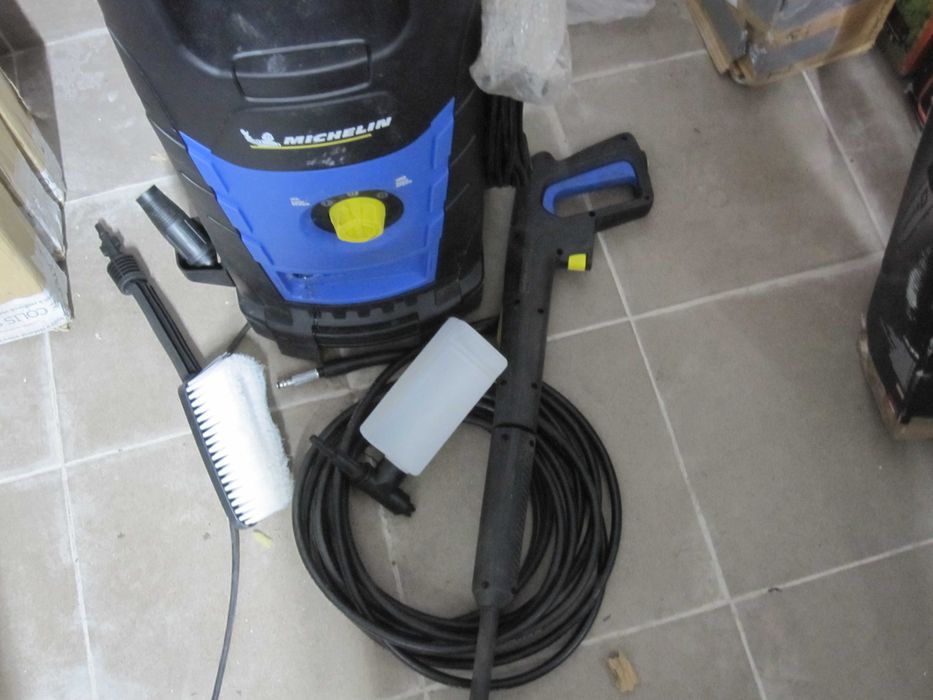 Aparat curățat cu presiune înaltă Michelin MPX25HDSP, 2500 W, 170 bar