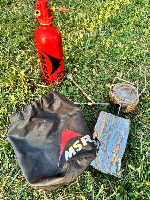 Arzător camping MSR DragonFly cu recipient combustibil