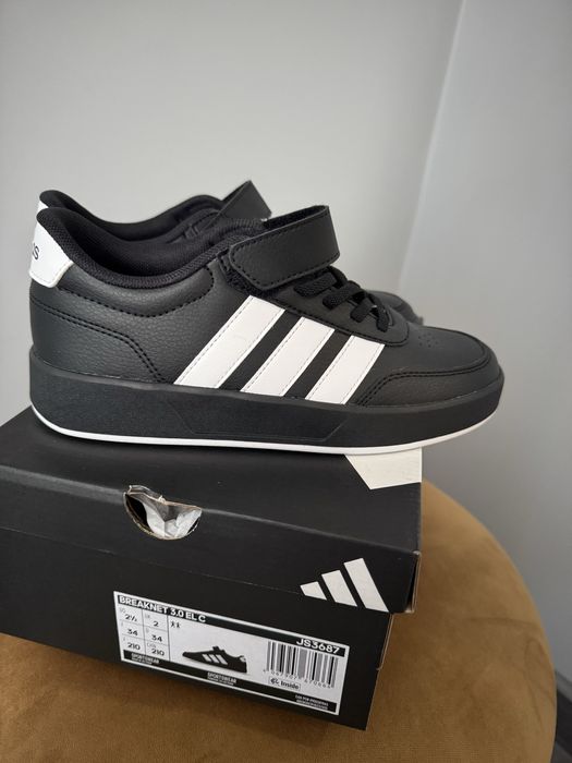 Маратонки Adidas