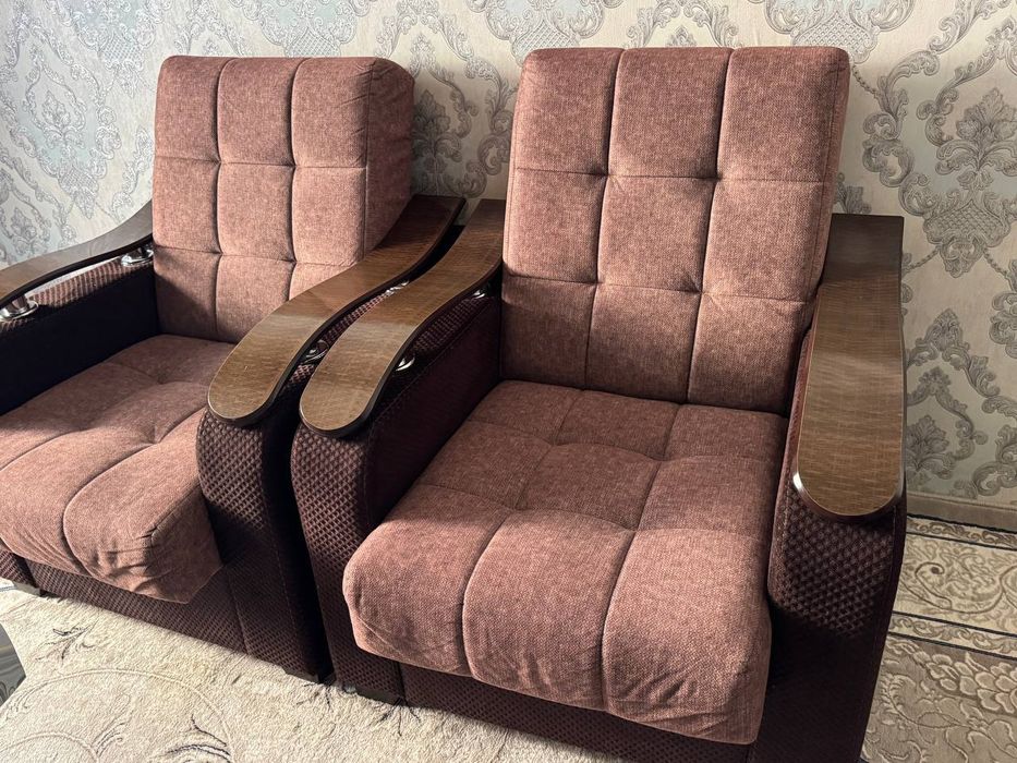 Диван кресло сотилади холати янгидек