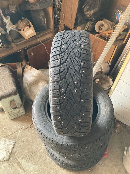 Продам шины 185x65 r15 шипованные