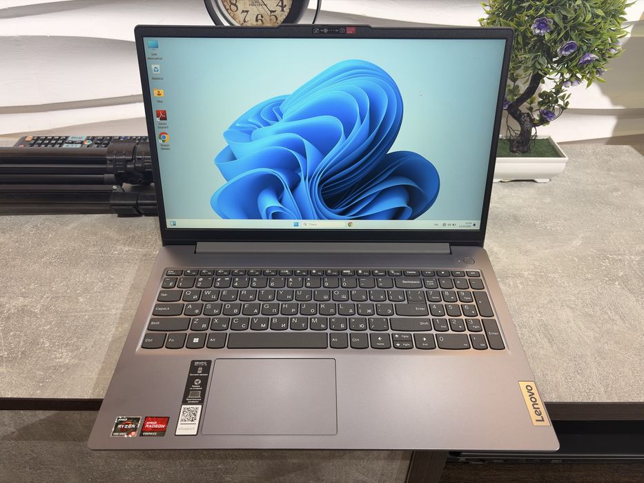 Продам Новый Ноутбук Lenovo IdeaPad Slim 3