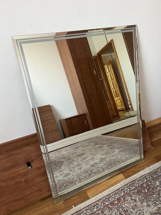 Зеркало с креплениями