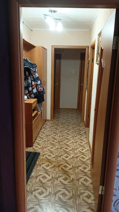 Продам 2 ком. квар.  20 мкр