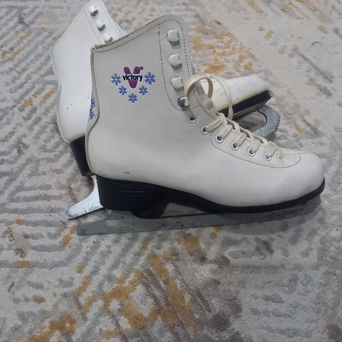 Коньки victory фигурные