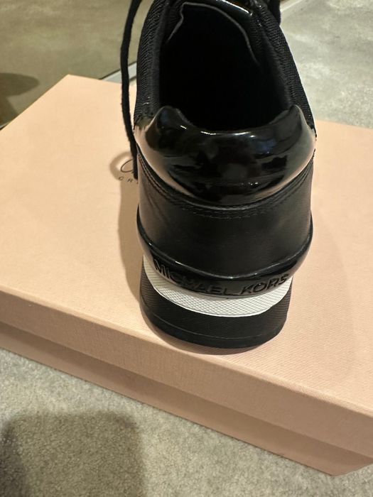 Adidasi dama Michael Kors