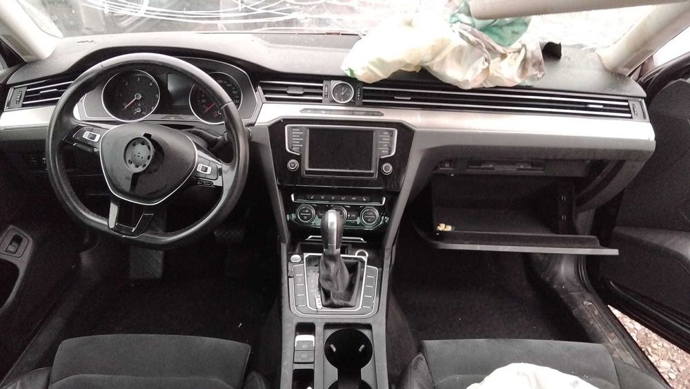 Dezmembrez Volkswagen Passat B8 an 2015