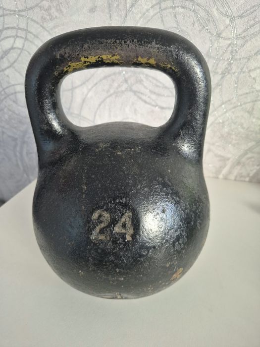 Продам гирю 24 кг