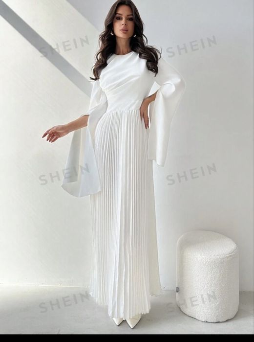 Vand rochie marca Shein