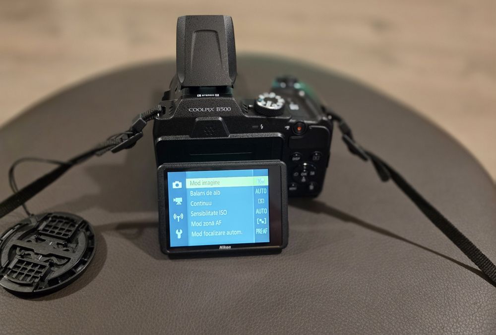 Nikon Coolpix B500