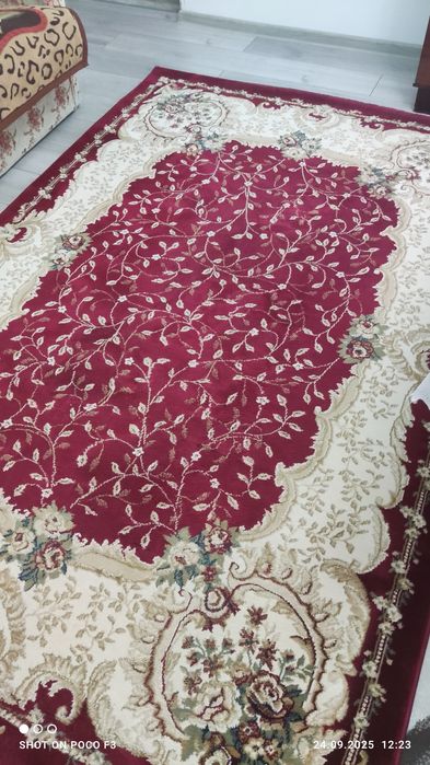 Vând covor dormitor 240x160 cm