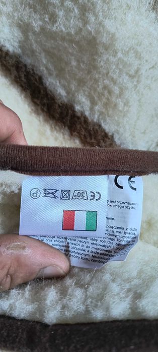 Завивка и възглавници от мериносова вълна . НОВИ