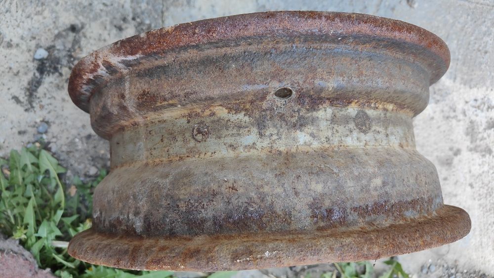 Диск на автомобиль