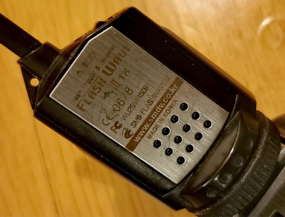 Спусък за светкавица SMDV FlashWave-III Комплект RX+TX 16 канала 200м.