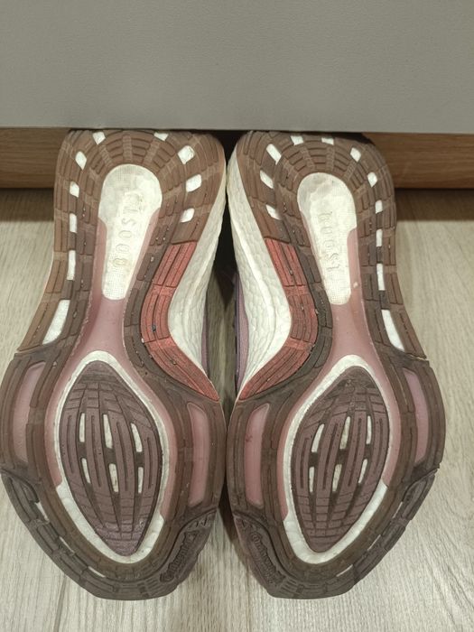 Adidas ultra boost 22 pink