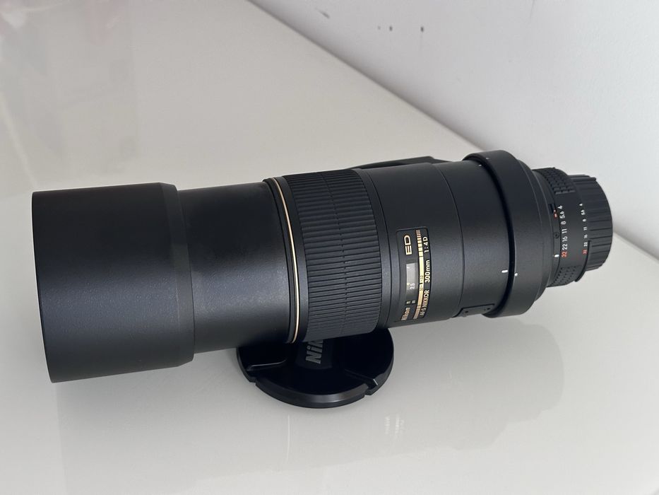 Obiectiv Nikon   300mm f/4D ED, AF-S Nikkor