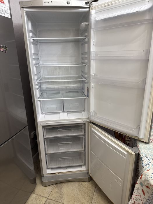 холодильник Indesit