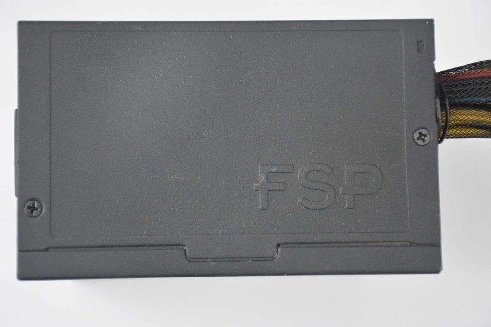 Компютърно захранване FSP READER RA 550 SILVER 550 W перфектно