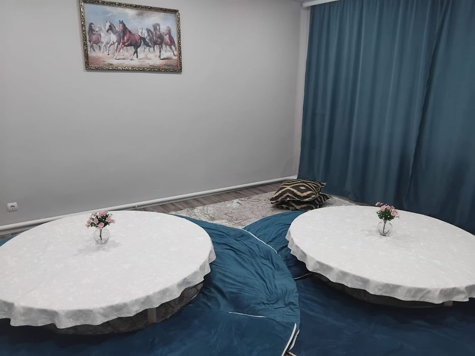 Аренда столов и посуды