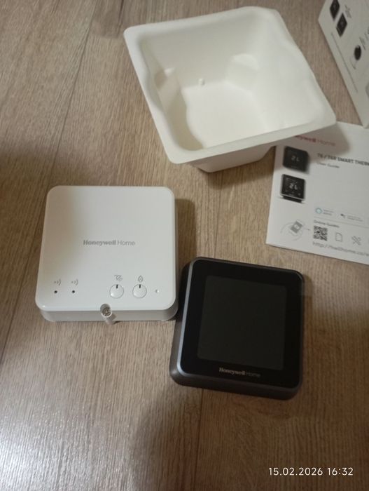 Termostat ambient honeywell t6r cu montaj pe perete