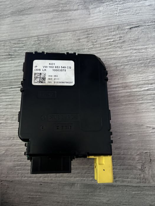 Модул за мултиволан VW VW 1K0 953 549 CQ и VW 1K0 953 549 BD
