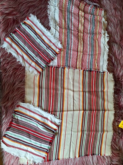 Текстилни карета и покривки.