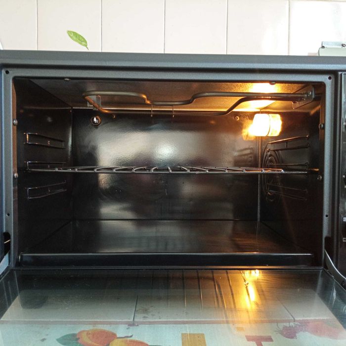 cuptor electric TRISA 28 litri