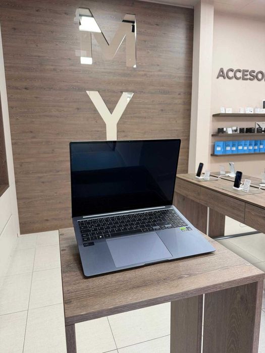 Samsung Galaxy Book 4 Ultra | 1 TB | 32 GB RAM | 16 Inch | Acceptam Si Schimburi | Posibilitate In Rate .