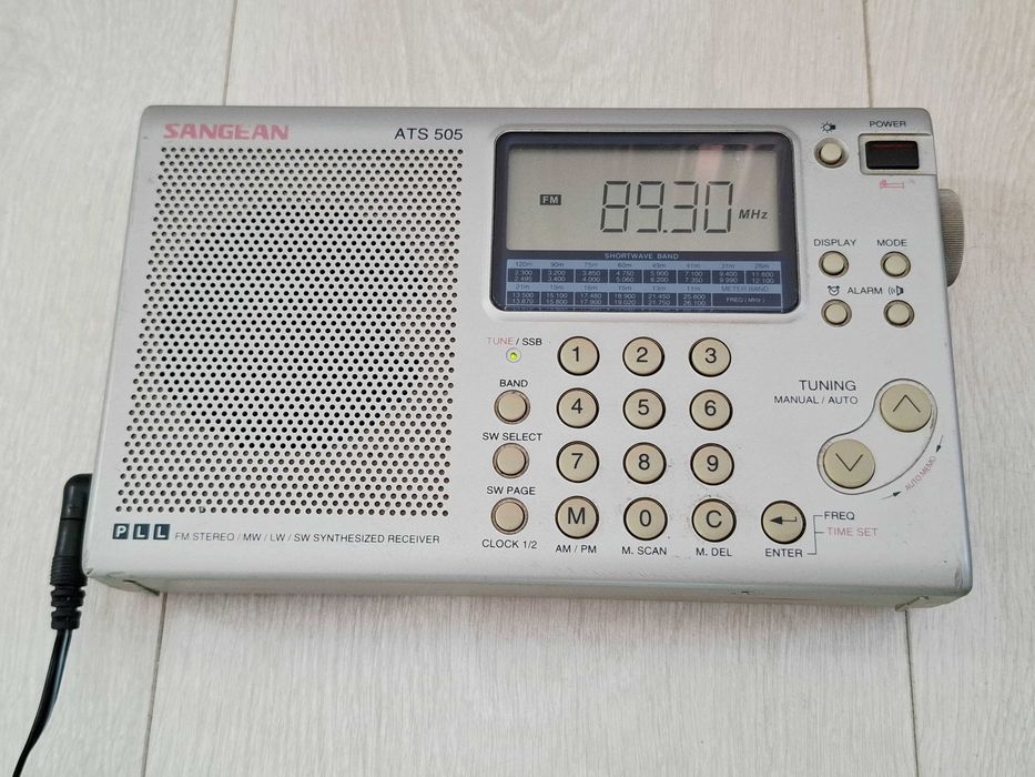 Radio portabil world band digital receiver Sangean ATS-505, AM/FM/SW, Argintiu