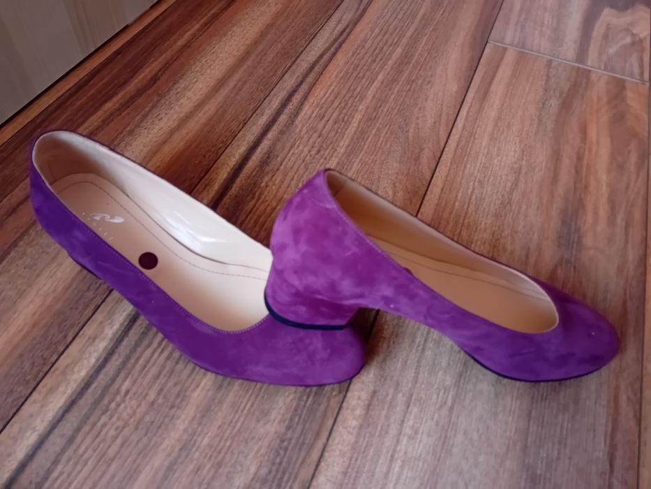 Pantofi mov din catifea cu toc gros
