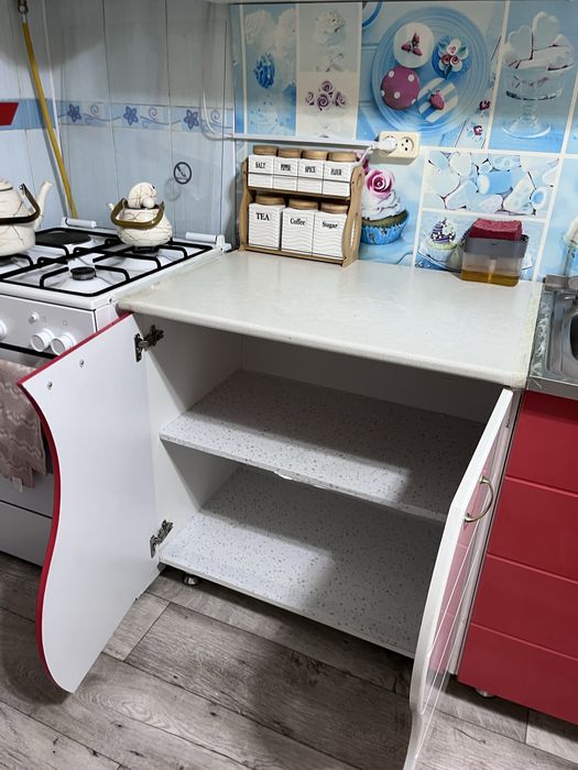 Продам кухное гарнитура