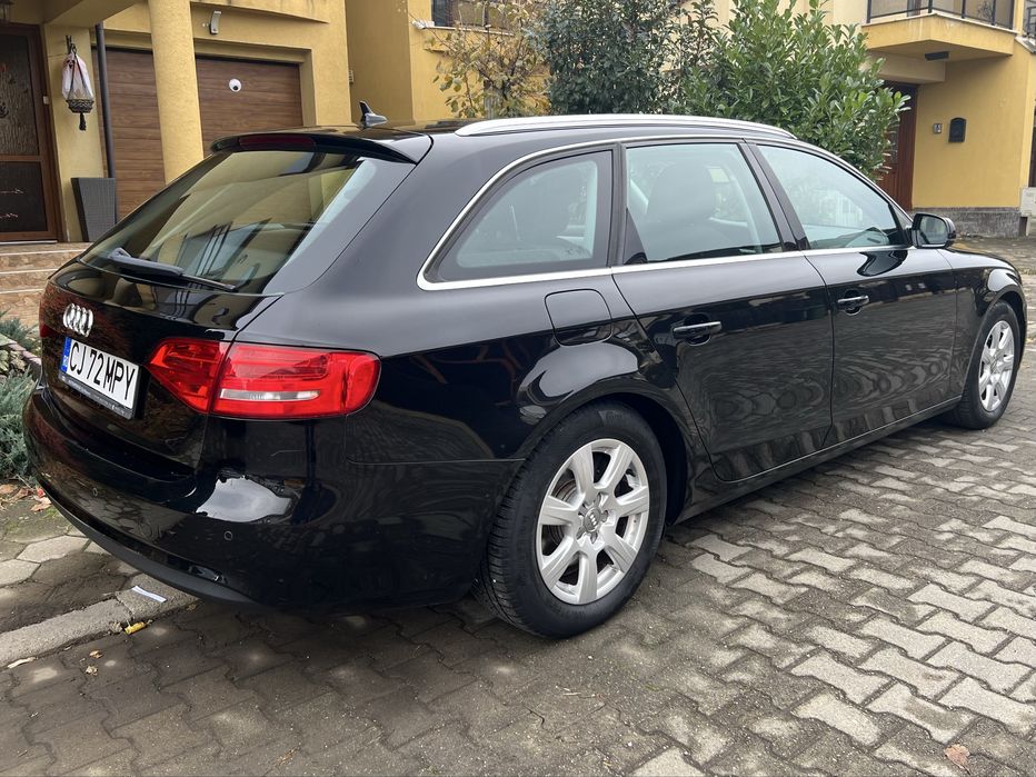 Audi A4 Avant B8.5 Facelift (2012) cutie automată Echipare Ambition