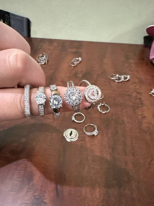 Срочно продам серебро 925