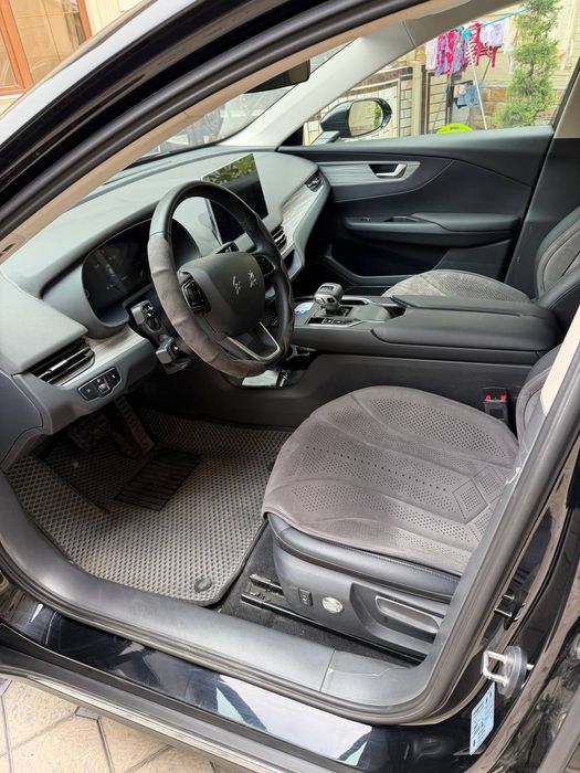 Hongqi Eqm5 500km 16.500$