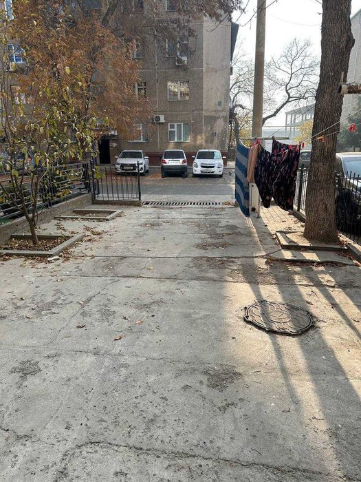 3 хоналик уй сотилади Ибн Сино 1