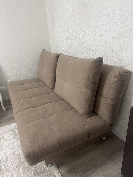 Продам диван не дорого