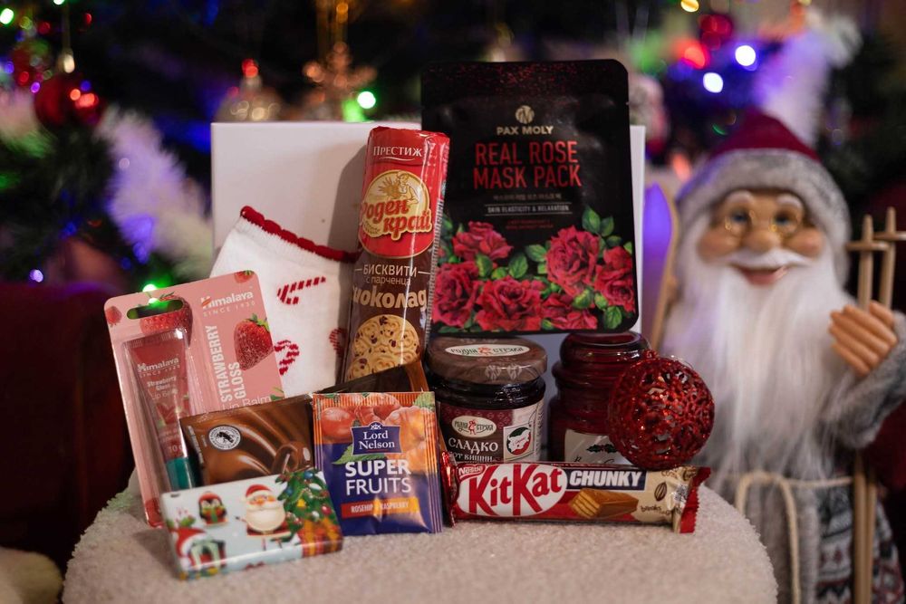 Коледни подаръчни кутии