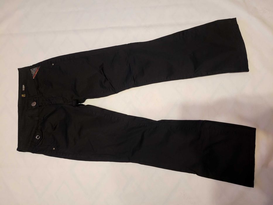 Дамски нови маркови дънки без етикет