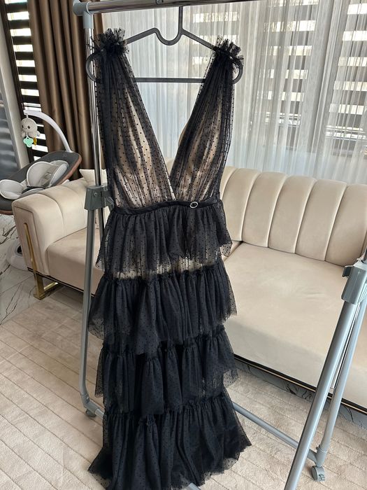 Елегантна дълга рокля